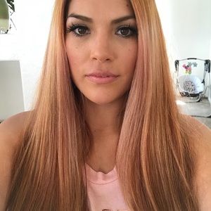 Meet your Posher, Brenda